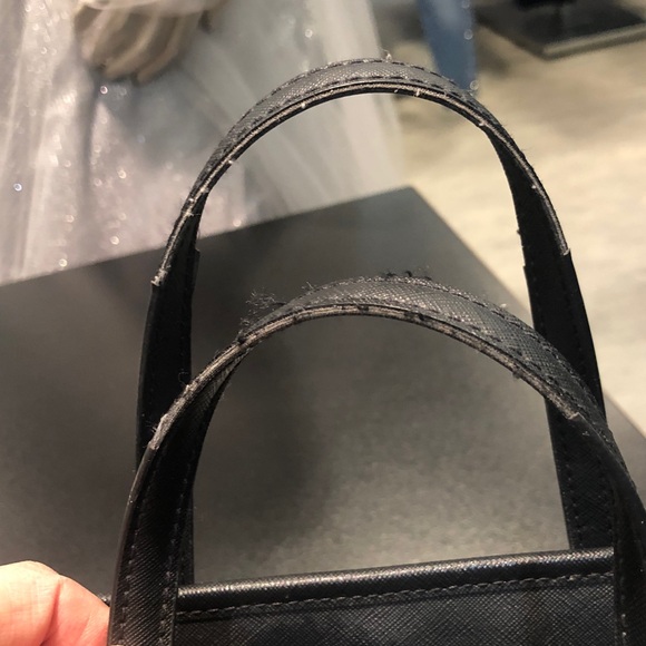 MICHAEL KORS lightly used bag in good condition. Black and off - white. - Picture 8 of 11